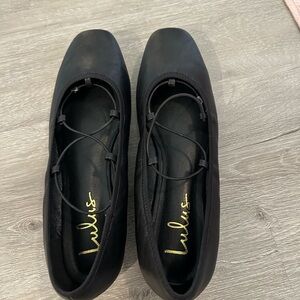 Lulu's Black Minimalist Leather Flats